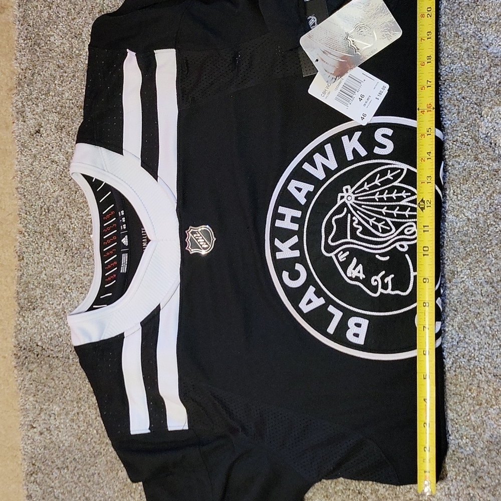 Adidas NHL Chicago Blackhawks Jersey NWT - Picture 10 of 12